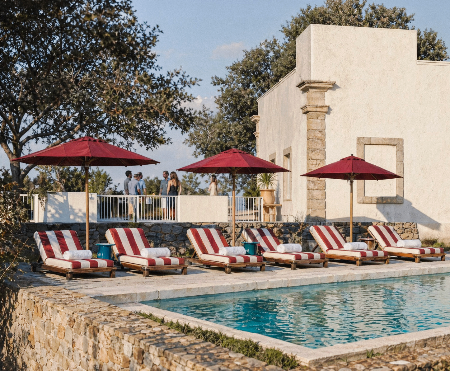 Villa Riluci — contact